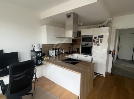 Pronájem bytu, 2+kk, 52 m²