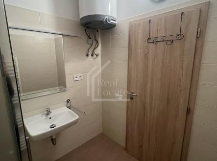 Pronájem bytu, 1+kk, 37 m²