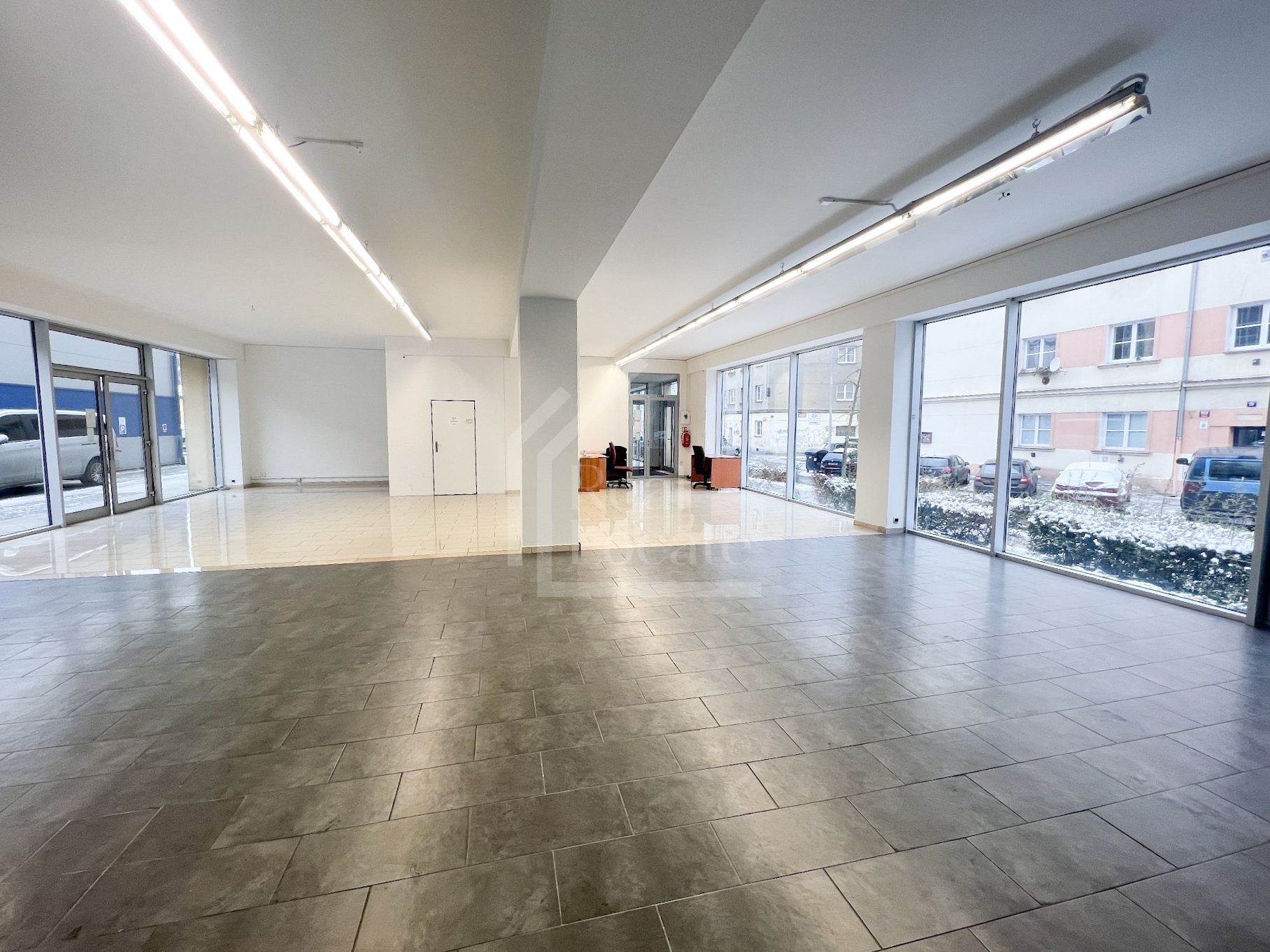 pronajem-obchodni-prostory-200m2-pripotocni-praha-10-vrsovice-img-3332-31073b
