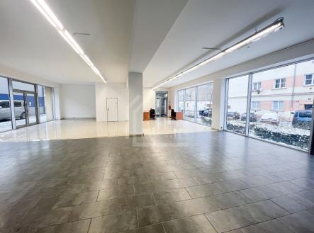 Pronájem obchodní prostor, 185 m²