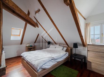 Pronájem bytu, 2+kk, 114 m²