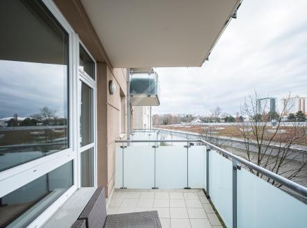 Pronájem bytu, 2+kk, 63 m²