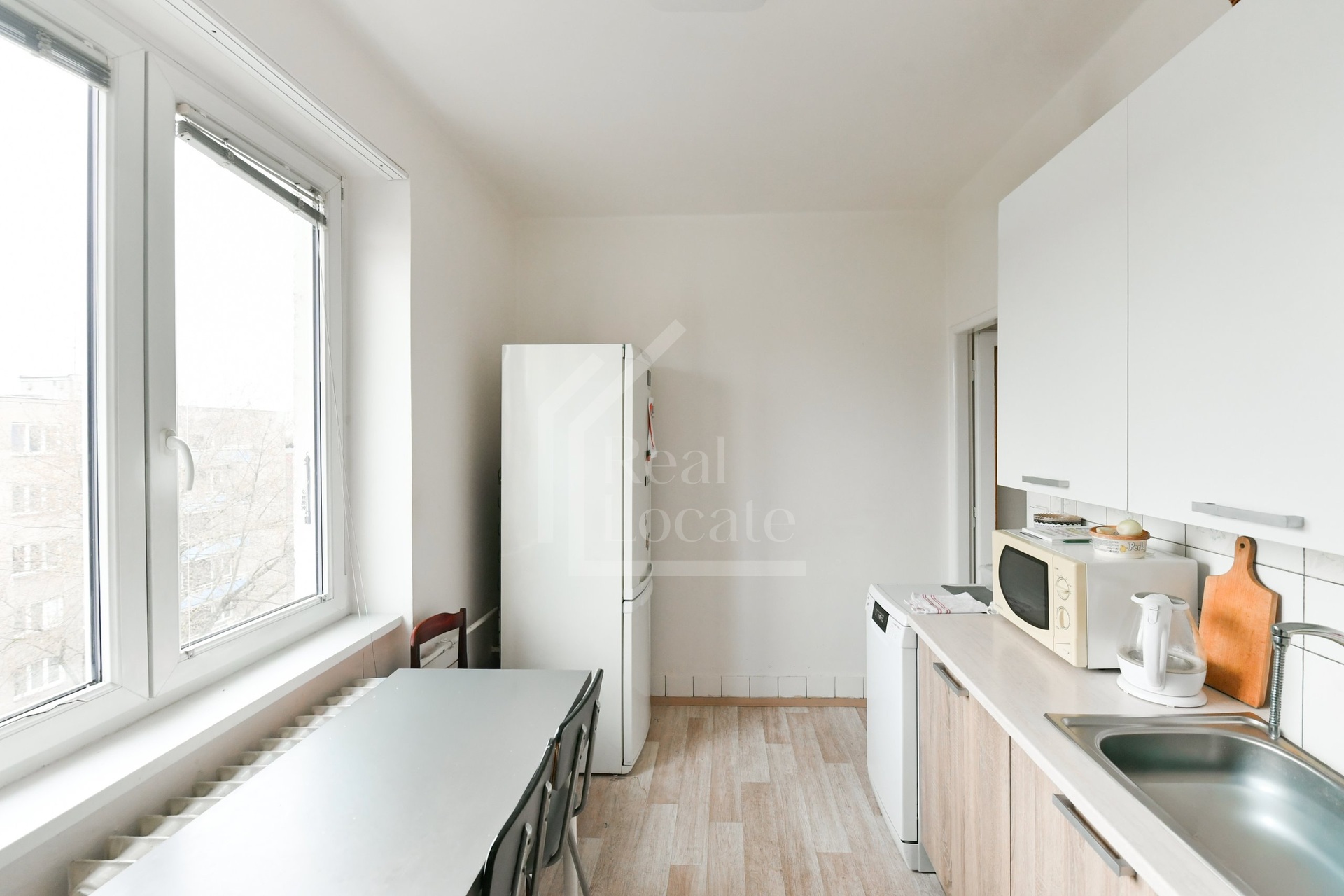 Prodej prostorného a světlého bytu 3+1, 72,5 m², dva balkony, Praha – Vršovice, U Slavie