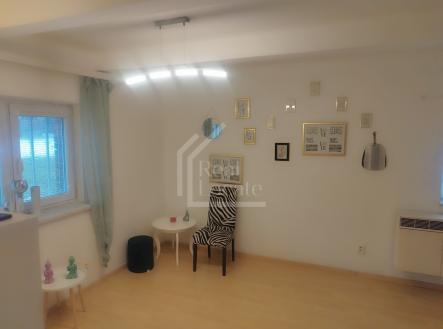 Pronájem bytu, 1+1, 35 m²