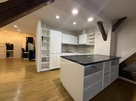 Pronájem bytu, 2+kk, 89 m²