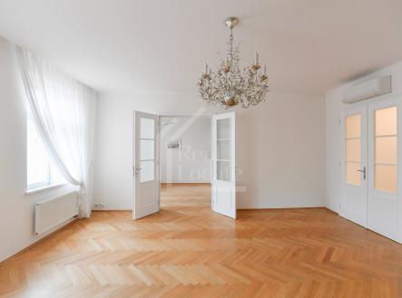 Pronájem bytu, 4+1, 135 m²