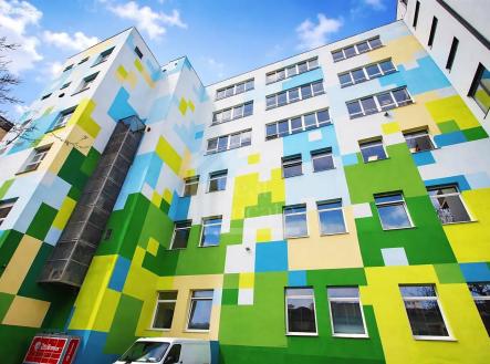 Pronájem kanceláře, 368 m²