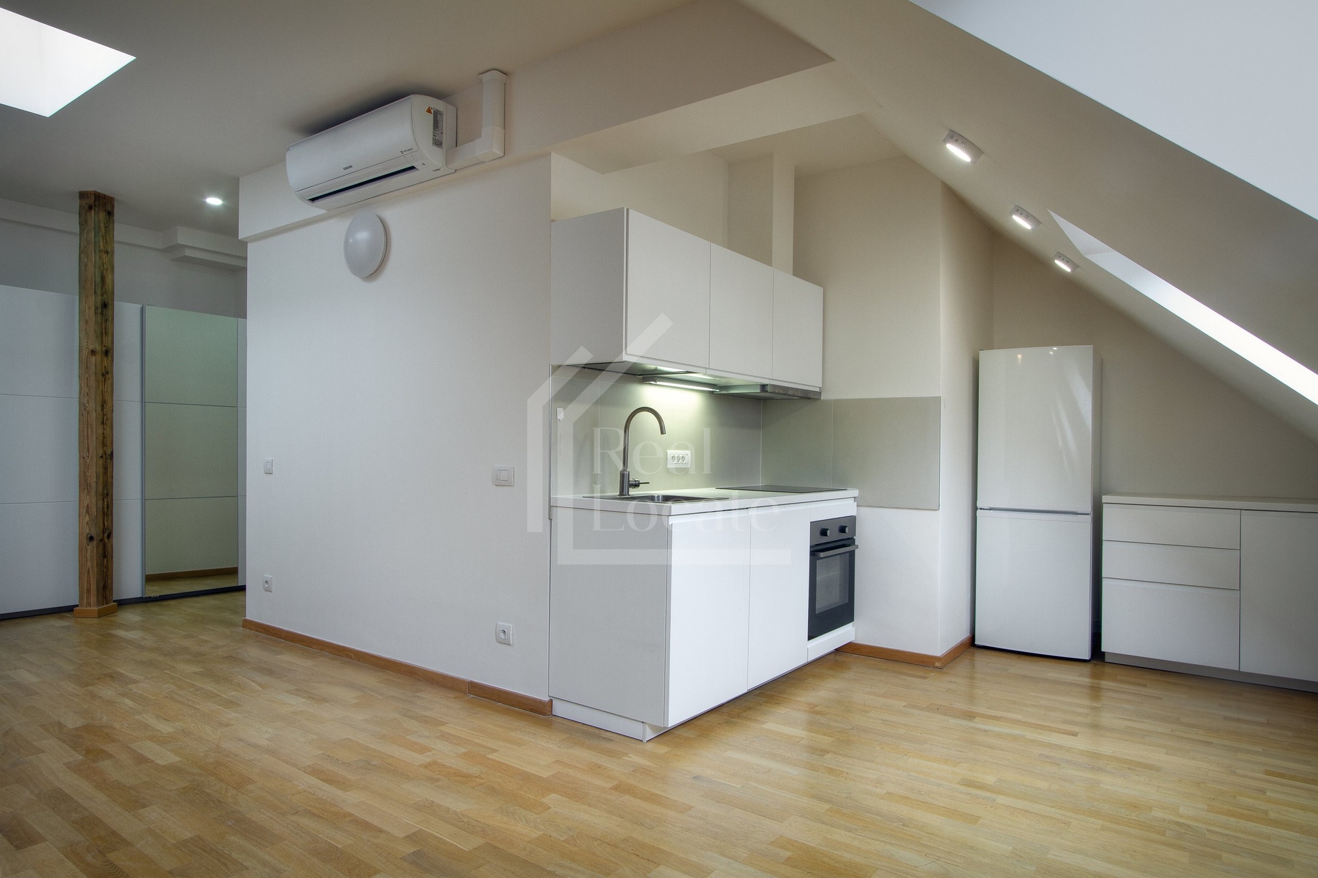 Sokolovska_byt_19_02