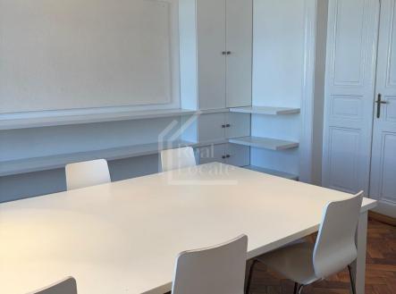 Pronájem kanceláře, 51 m²