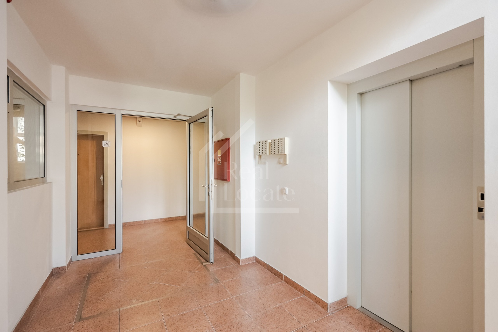 DMA_7125-HDR