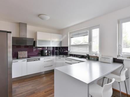 Pronájem domu/vily, 187 m²