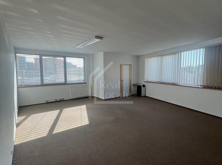 Pronájem kanceláře, 160 m²