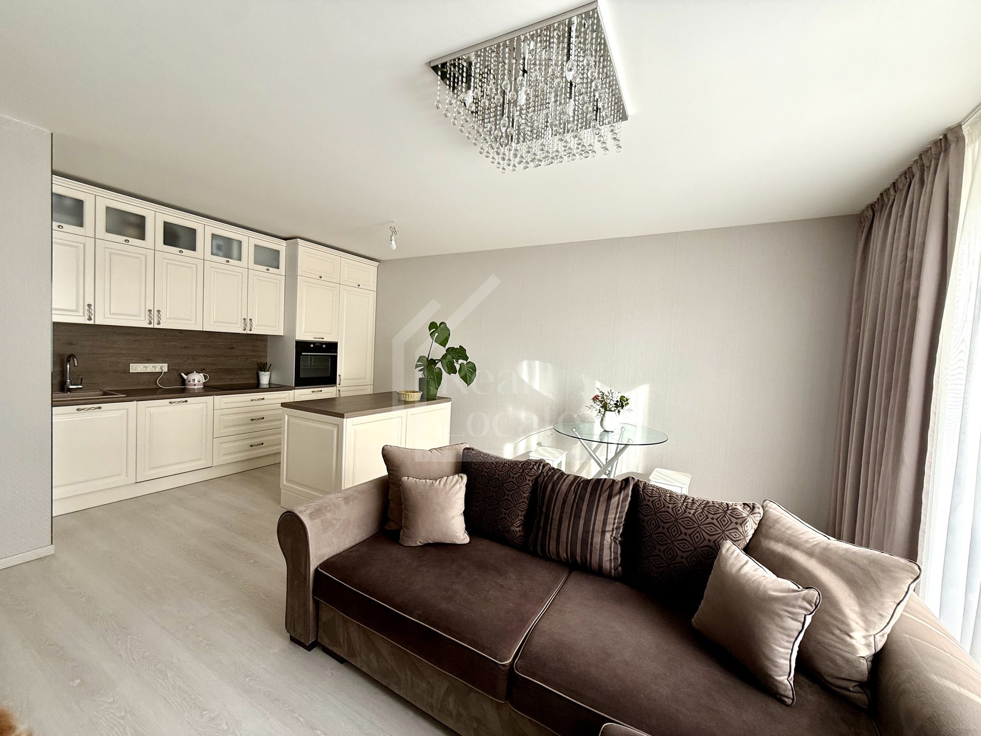 Prodej, byt 2+kk 65m2 s balkonem, parkováním a garáží - Svitákova, Praha 5 - Stodůlky