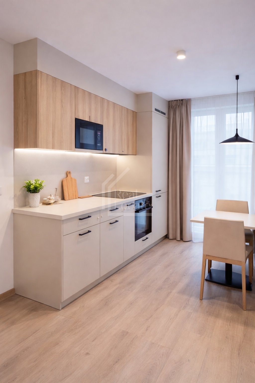 2038533D-096E-4114-B5DC-E20109E1AC09