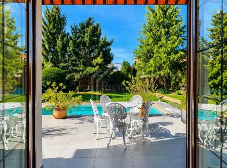 Pronájem domu/vily, 350 m²