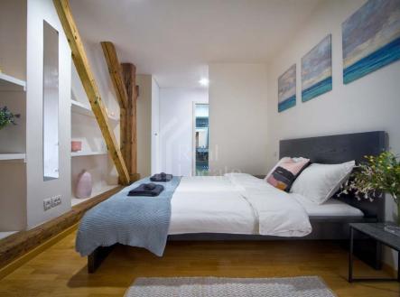 Pronájem bytu, 1+kk, 76 m²