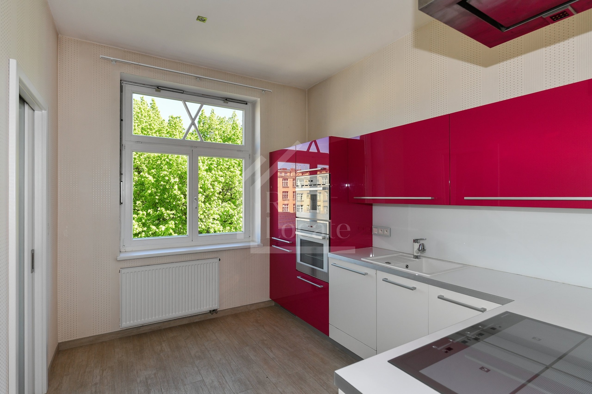 Luxusní designový byt, 3+1 (95 m²) po kompletní rekonstrukci, Charlese de Gaulla, Praha 6 - Bubeneč