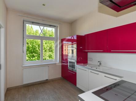 Pronájem bytu, 3+1, 95 m²