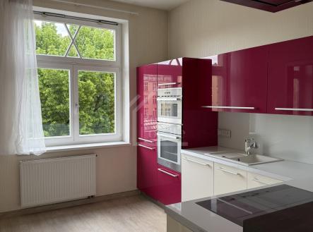 Pronájem bytu, 3+1, 95 m²