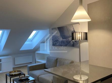 Pronájem bytu, 2+kk, 63 m²