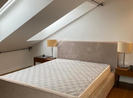 Pronájem bytu, 2+kk, 63 m²