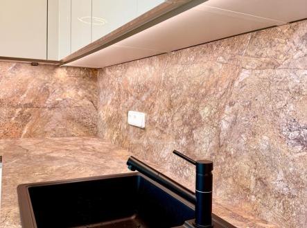 Pronájem bytu, 3+kk, 79 m²