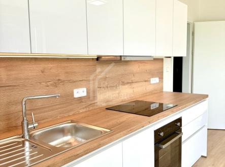 Pronájem bytu, 2+kk, 45 m²