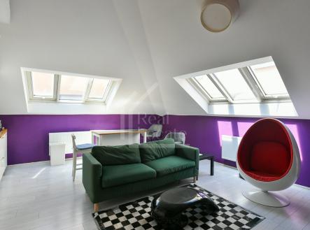 Pronájem bytu, 3+kk, 114 m²