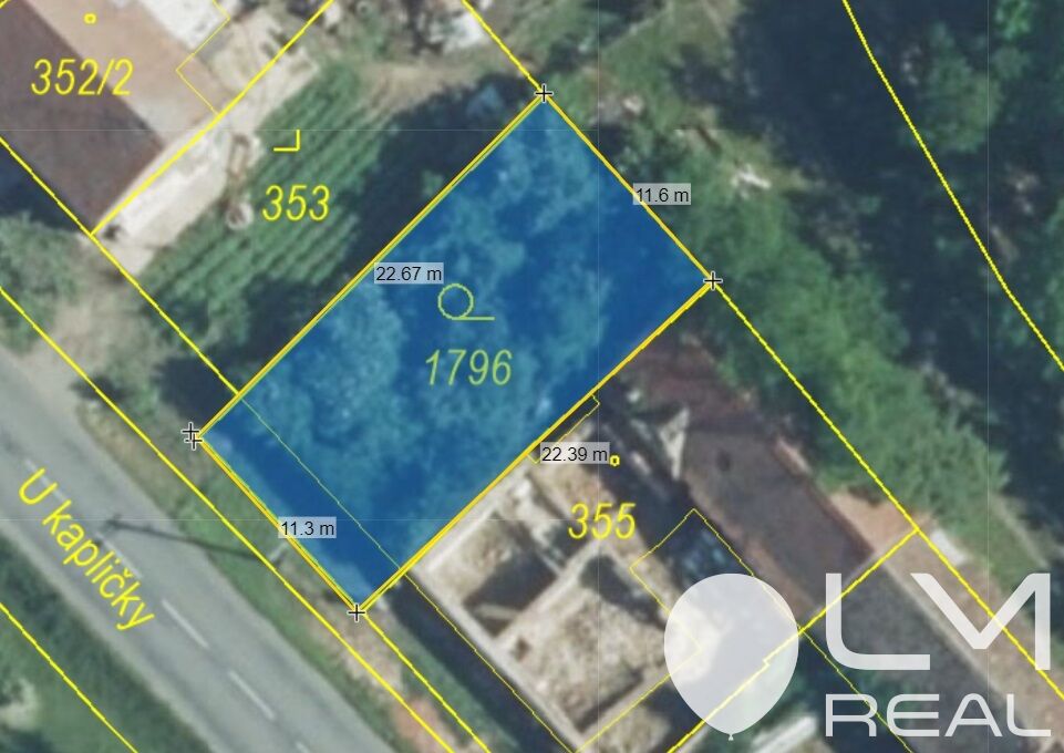 Pozemek k trvalému bydlení v Popicích, okr. Břeclav