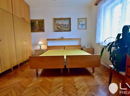 1.NP ložnice rodičů