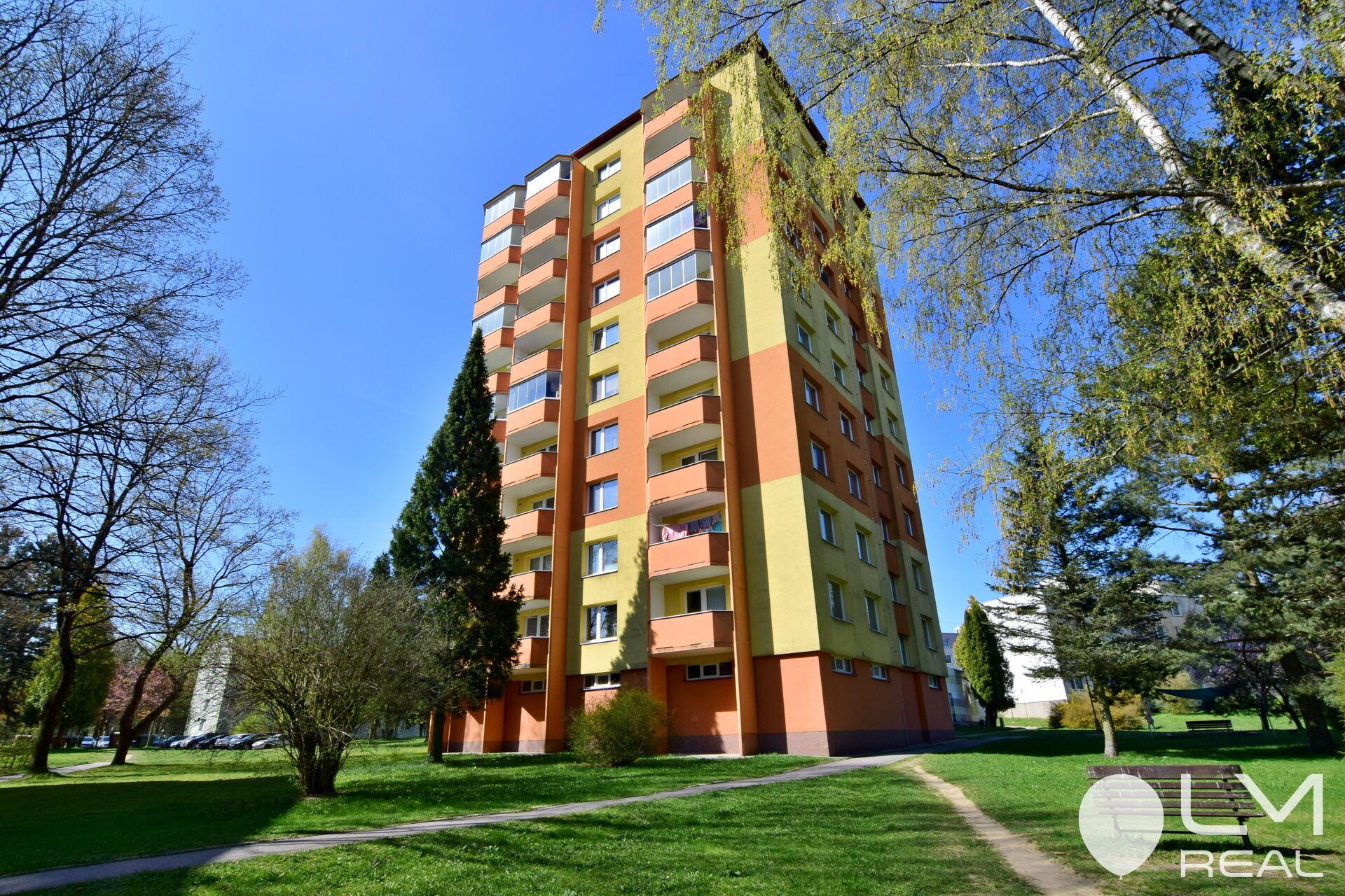 Bytový dům na Haškově ulici s bytem k pronájmu