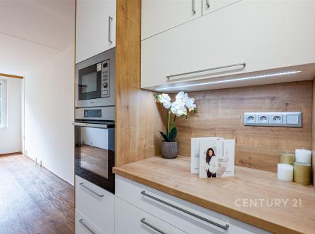 Pronájem bytu, 3+kk, 66 m²