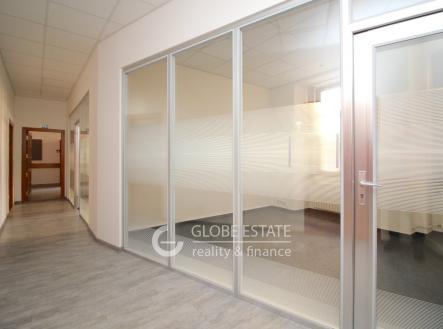 Prodej kanceláře, 1 141 m²