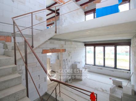 Pronájem kanceláře, 450 m²