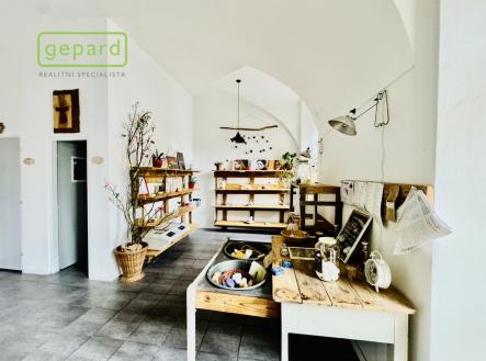 Pronájem obchodní prostor, 106 m²