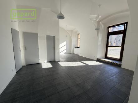 Pronájem obchodní prostor, 106 m²