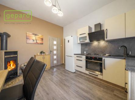 Prodej bytu, 1+1, 57 m²