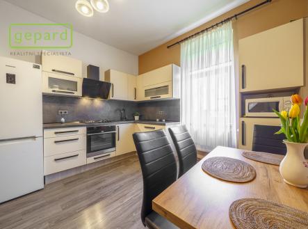 Prodej bytu, 1+1, 57 m²