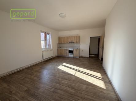 Pronájem bytu, 1+kk, 37 m²