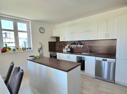 Pronájem bytu, 4+kk, 128 m²