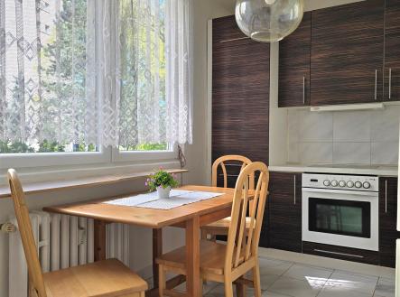 Pronájem bytu, 2+1, 56 m²