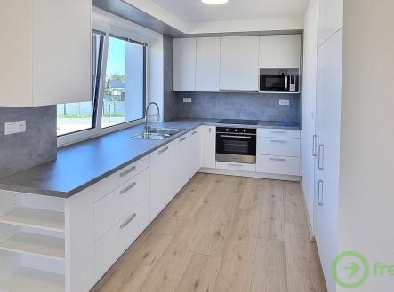 Pronájem bytu, 2+kk, 66 m²