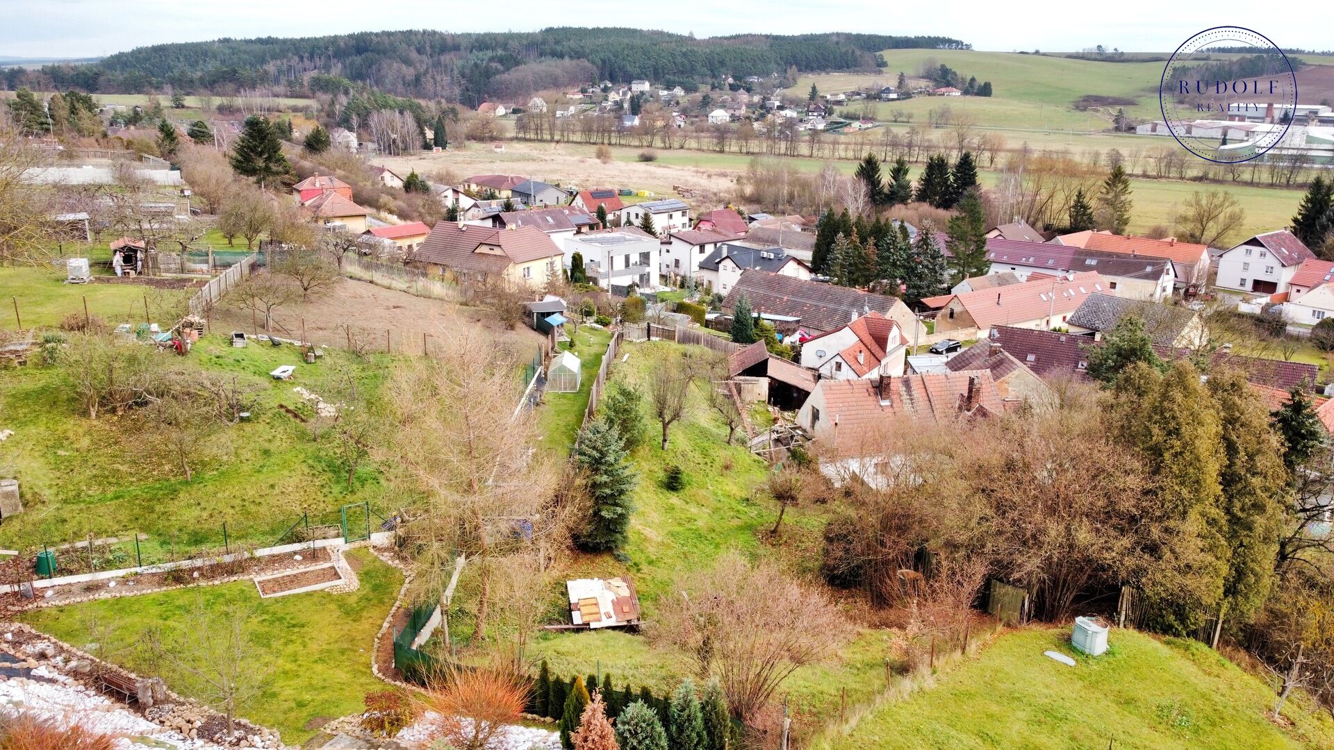 Prodej stavebního pozemku 1375 m2, Třemošná