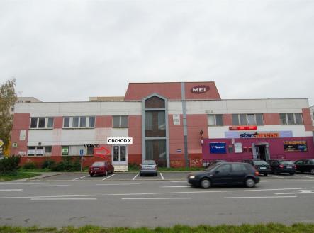 Pronájem obchodní prostory, 100 m²