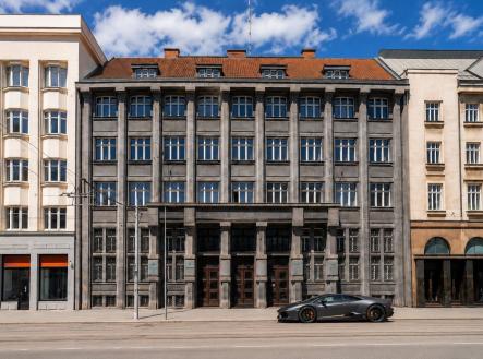 Prodej jiné komerční nemovitosti, 1 800 m²