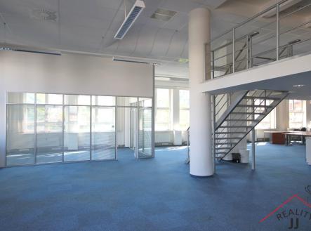 Pronájem kanceláře, 650 m² obrázek