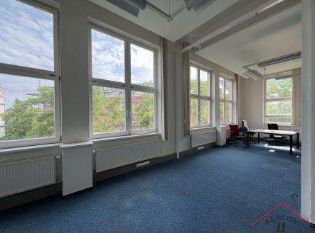 Pronájem kanceláře, 172 m²
