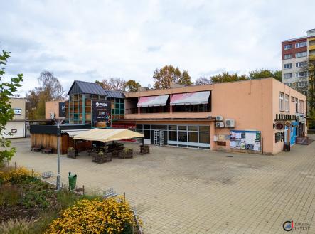 Prodej - obchodní prostor, 2 300 m²