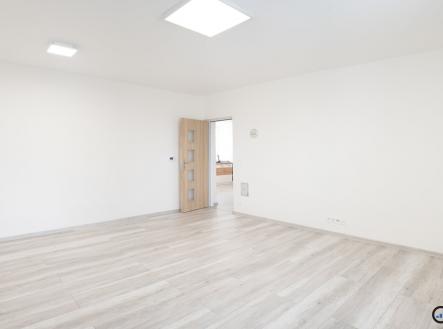 Pronájem bytu, 3+kk, 64 m²