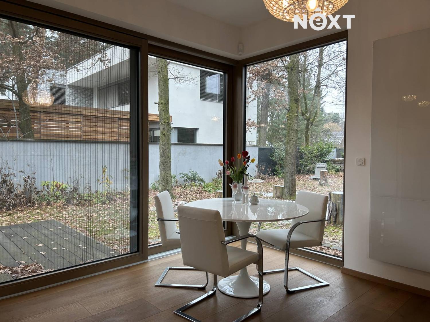 Pronájem Rodinný dům, 300㎡